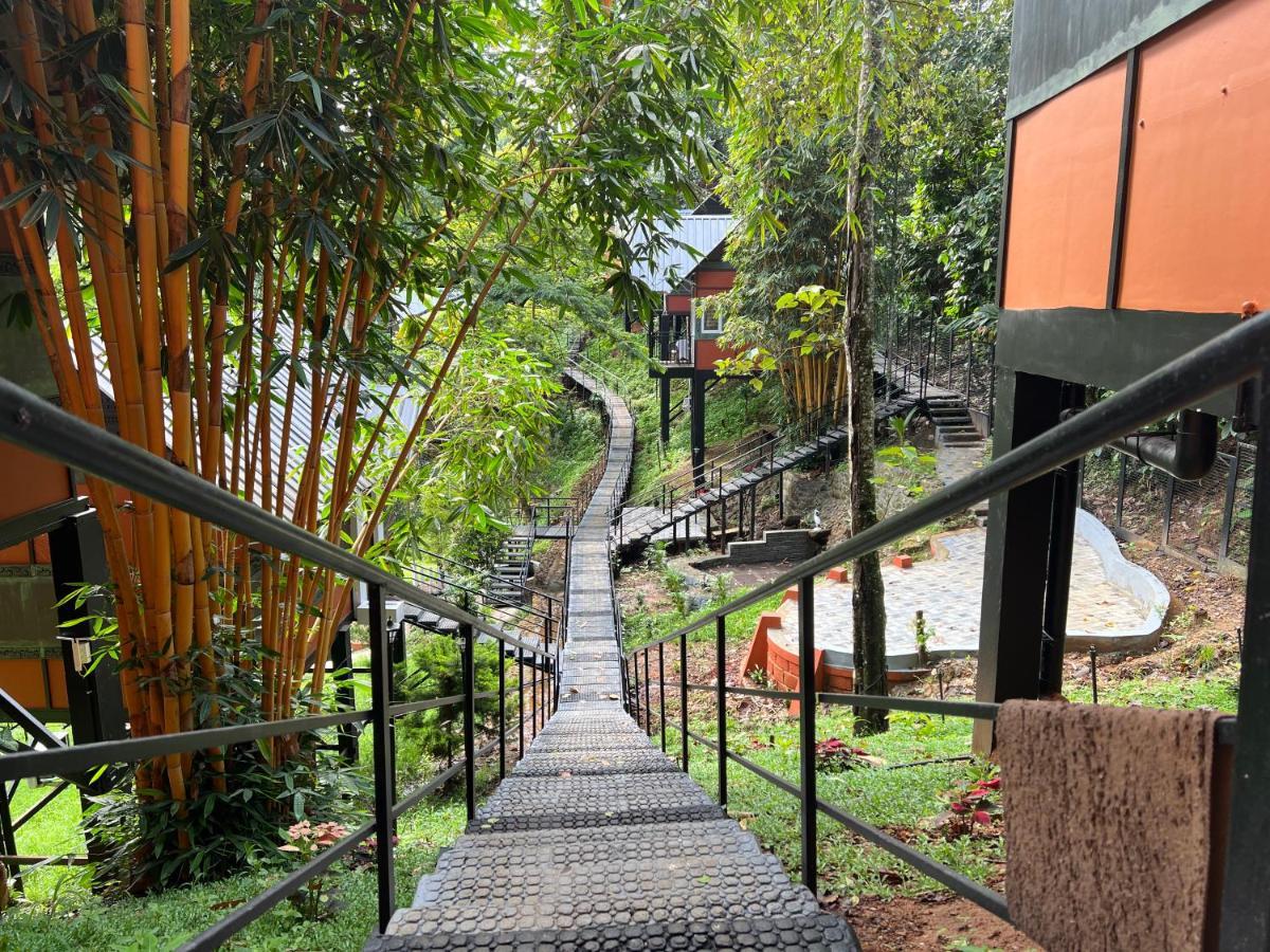 Santhi Hill View Resort Munnar Exterior photo